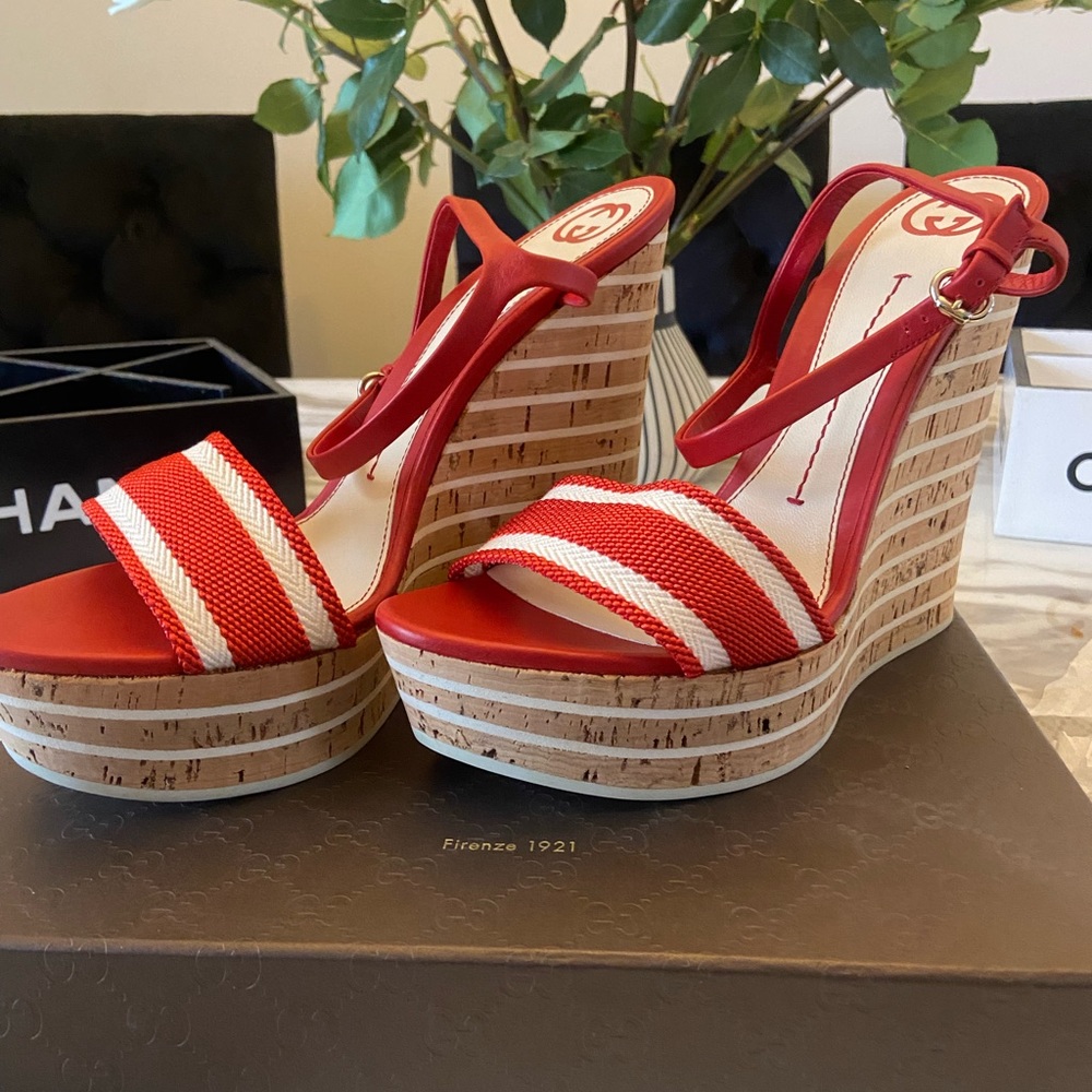 NWT GUCCI Size 42 Nastro Elba / Red  Cork Wedge
